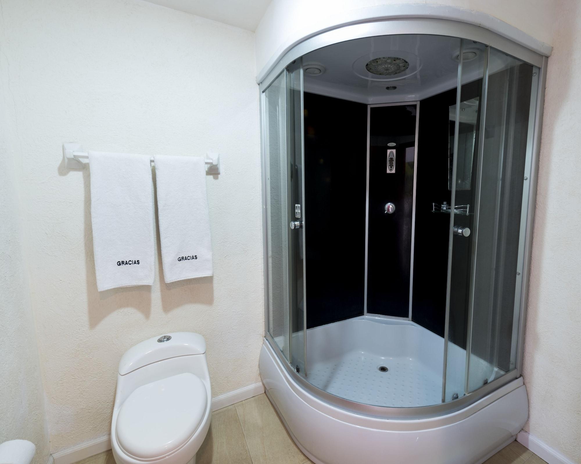 Zar Hotel 3*