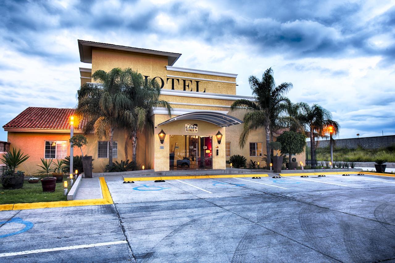 Zar Hotel 3*